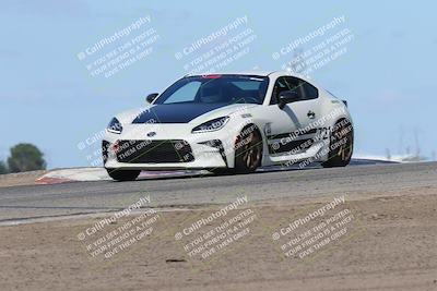 media/Oct-04-2025-OnGrid (Sat) [[44bd565ffa]]/Blue Group/Grapevine/